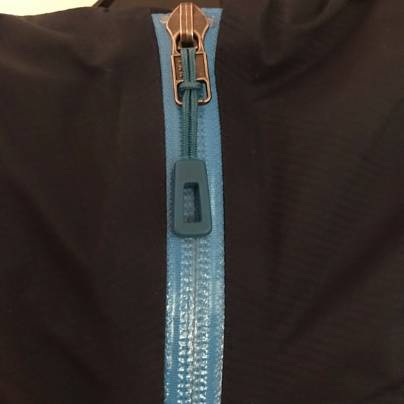 ▪️Patagonia Insulated Torentshell Jacket - Picture 3 of 12